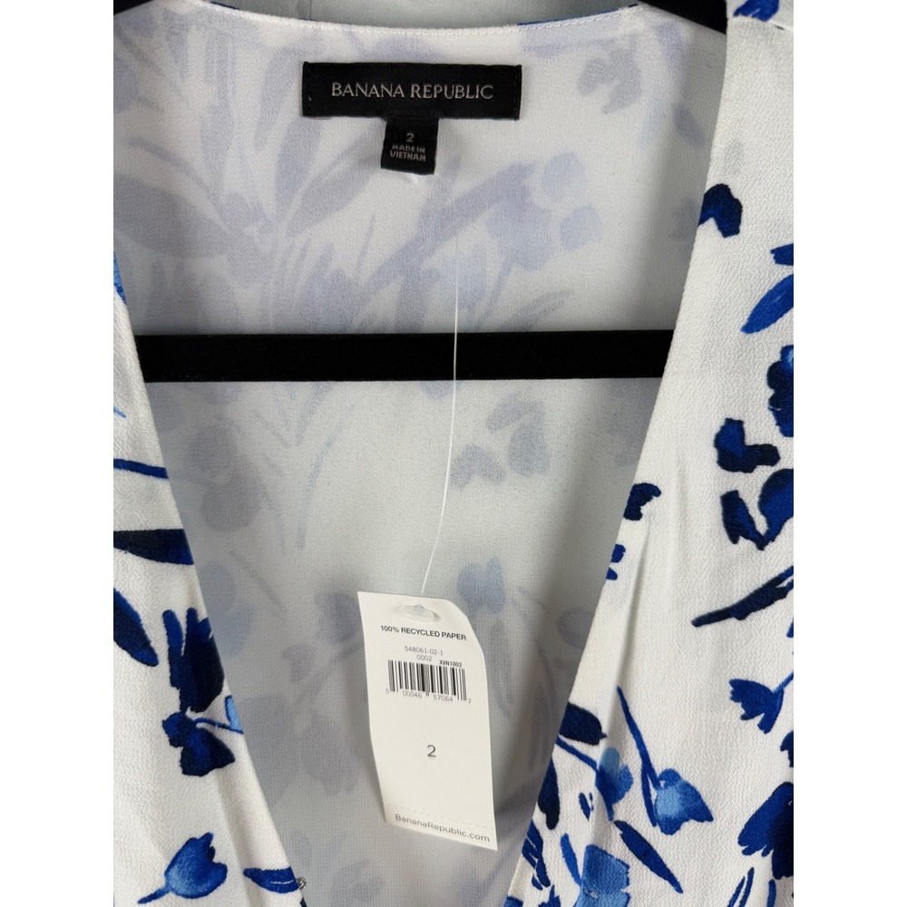 Banana Republic Blue White Floral Wrap Dress Short Sleeve Smocked V-Neck Size 2 - Picture 5 of 7